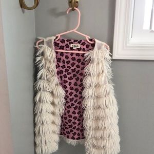 Girls fringe vest.